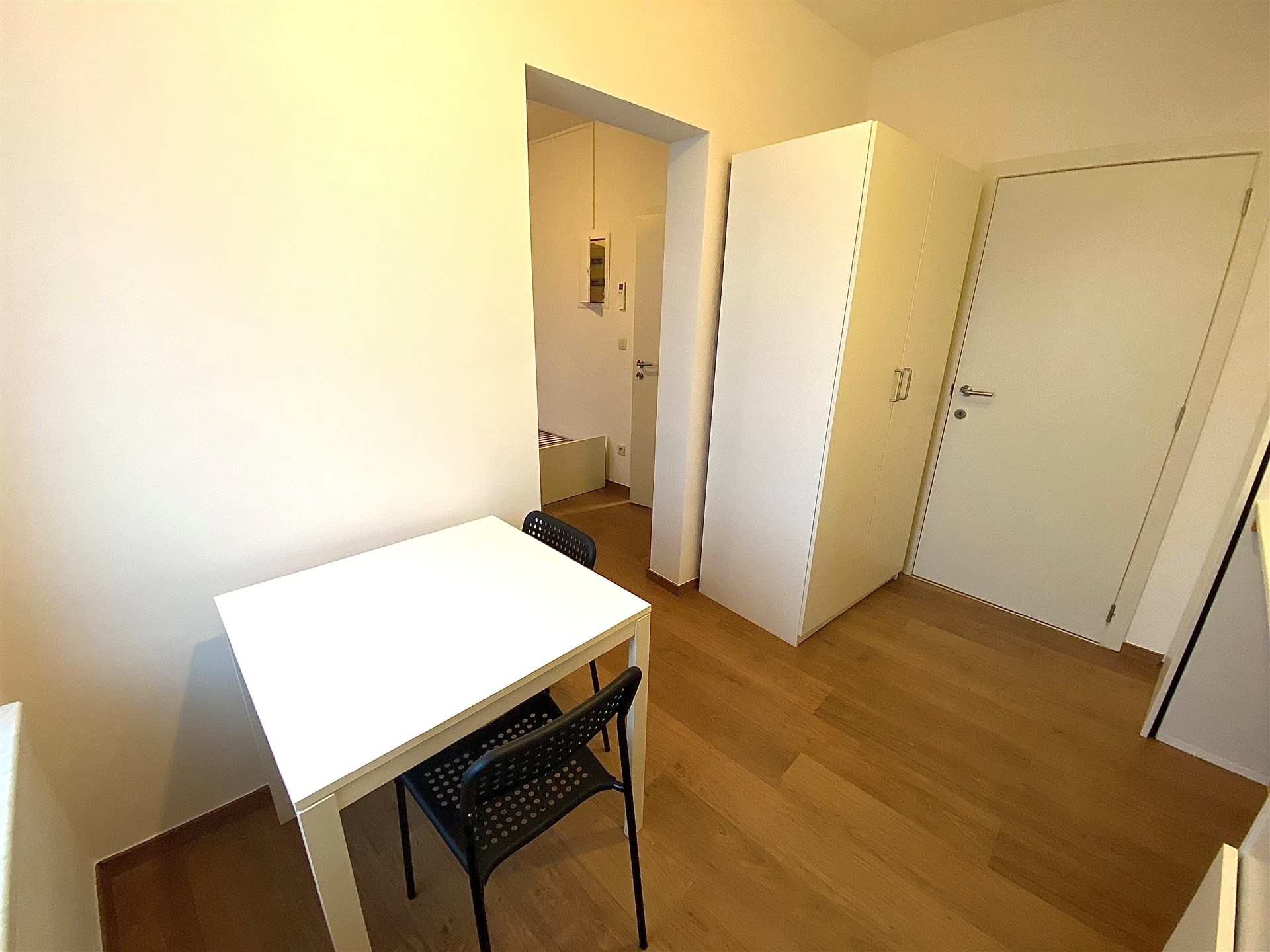 Prachtig gemeubeld studio met warmtepomp en zonnepanelen - foto 5