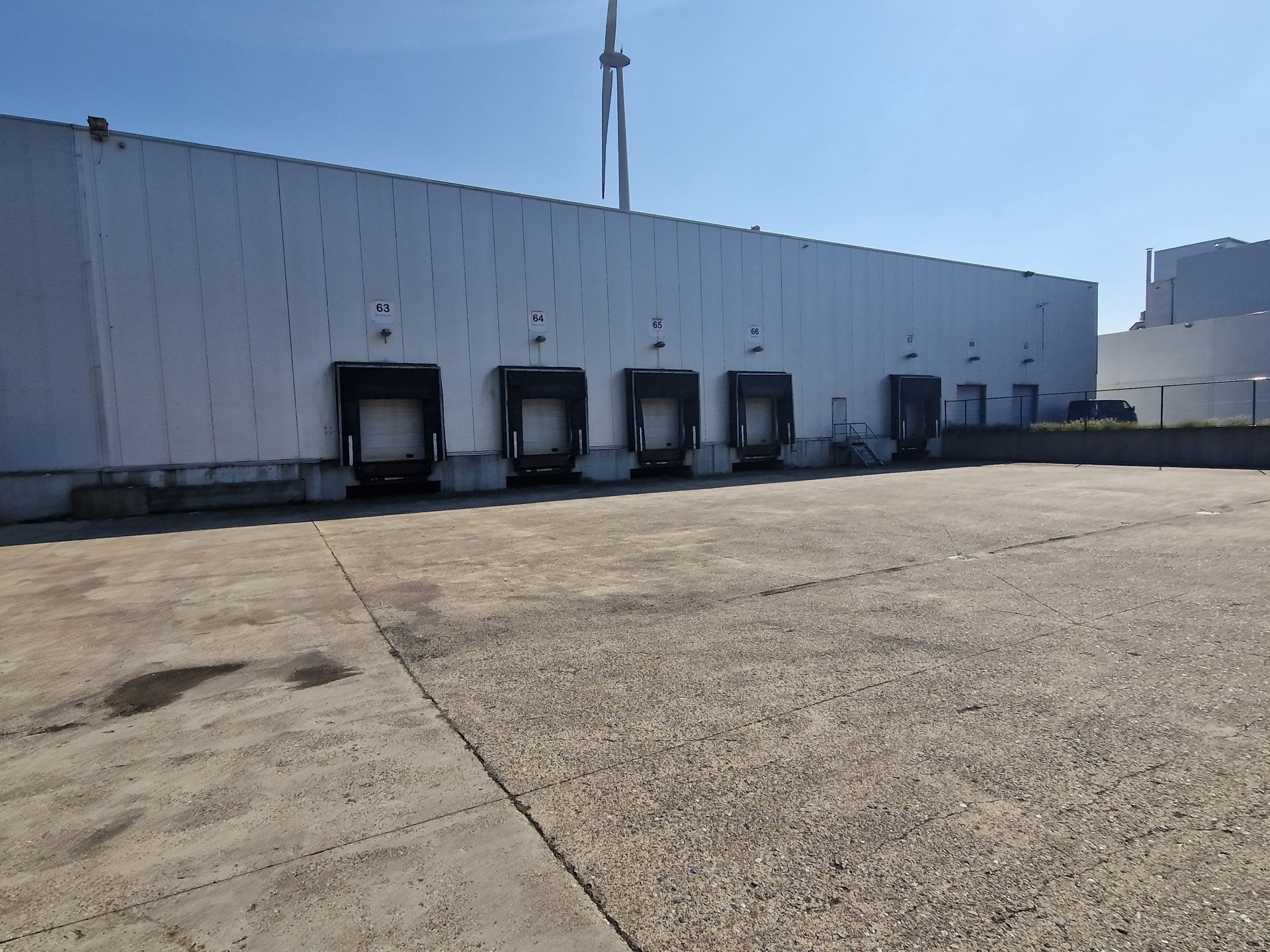 Commercial for rent in Olen - photo 1