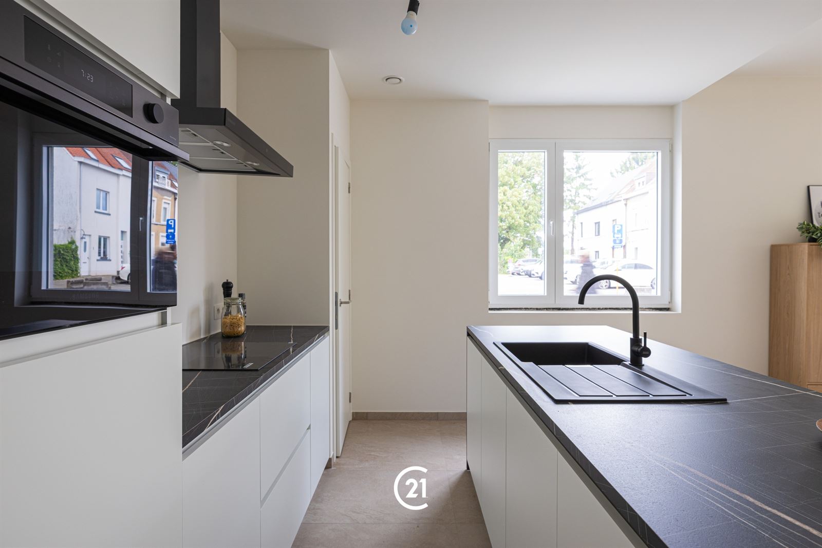 Stijlvol appartement met prachtig zicht - foto 5
