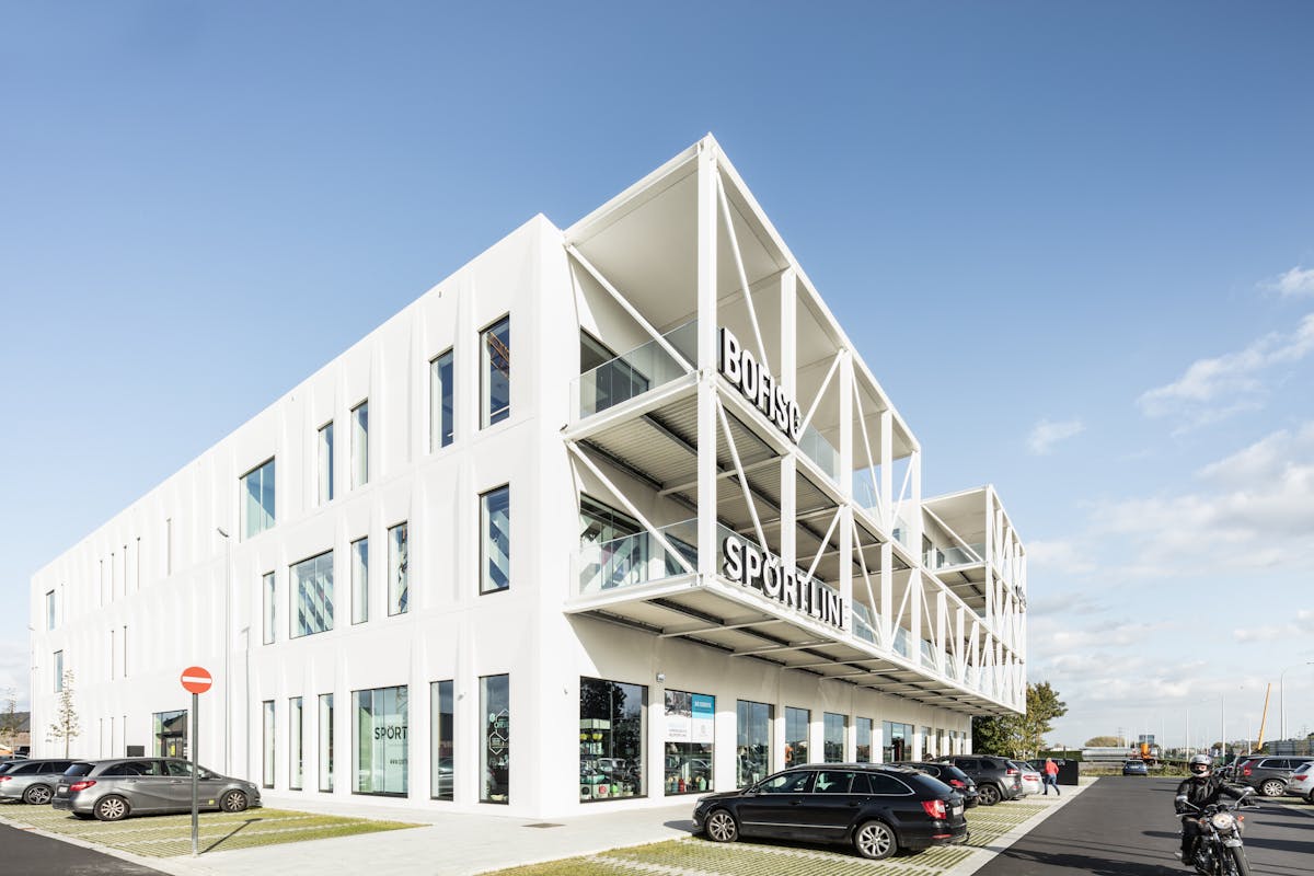Nieuwbouw kantoor van ca. 831 m² op R. Plaza te Roeselare - foto 2