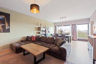 Te koop: verzorgd appartement in het centrum van Strombeek-Bever, op korte afstand van park, openbaar vervoer en invalswegen. Dit appartement...