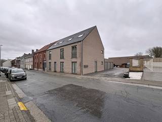 Dit modern en ruim appartement is gelegen in Kerksken (Haaltert), in een kleine en rustige residentie. Het appartement bevindt zich op de...