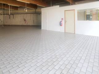 Commercial for rent in Staden