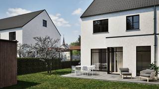 <p>In de Gestelstraat, ter hoogte van huisnummer 16/18, worden vier ruime en stijlvolle pastorijwoningen gerealiseerd. De woningen combineren een landelijke architectuur met hedendaags wooncomfort en een uitstekende energieprestatie. Ze zijn rustig gelegen met een prachtig open zicht op de achterliggende weilanden en het groen, terwijl de E313 en E314 vlot bereikbaar zijn.<br /><br /><strong><u>WONING 18B – LOT 1 | RUIME ENERGIEZUINIGE PASTORIJWONING</u></strong><br />Woning 18B heeft een bewoonbare oppervlakte van <strong>ca. 190,10 m²</strong> en staat op een ruim perceel. De woning wordt volledig afgewerkt, waarbij je de afwerking op verschillende punten nog zelf kunt kiezen. Bovendien zijn de tuinaanleg en carport inbegrepen en is er een vergunning voor een tuinberging, die optioneel kan worden voorzien.<br /><br /><strong>*Gelijkvloers</strong><br />Via de inkomhal met vestiaire en apart toilet kom je in de ruime leef- en eetruimte. De aangrenzende leefkeuken beschikt over een praktische berging/wasplaats. Dankzij de grote raampartijen aan de achterzijde geniet je hier van bijzonder veel lichtinval en een mooi zicht op de tuin. De afwerking kan nog naar eigen smaak gekozen worden, waaronder de vloer, keuken, badkamer en binnendeuren.<br /><br /><strong>*Verdieping</strong><br />Op de eerste verdieping bevinden zich twee ruime slaapkamers en een royale master bedroom met ruimte voor een dressing. Daarnaast is er een badkamer met bad en douche en een apart toilet. De slaapkamers worden voorzien van een laminaatvloer.<br /><br /><strong>*Zolder</strong><br />De ruime zolder van ca. 40m² is bereikbaar via een betonnen trap en wordt gechapt. Deze ruimte kan, indien gewenst, volledig worden afgewerkt en biedt tal van mogelijkheden voor extra slaapkamers, een bureau, hobbyruimte of polyvalente ruimte.<br /><br />Vermelde prijs is exclusief btw en notariskosten. Een grote troef is het <strong>E-peil van 0 en energielabel A+</strong>. Dit wordt onder meer gerealiseerd dankzij zonnepanelen, een warmtepomp, vloerverwarming en een automatisch ventilatiesysteem type D.<br /><br />Interesse in een ruime, energiezuinige nieuwbouwwoning met een landelijke uitstraling en veel buitenruimte? Neem dan contact met ons op voor meer informatie of een afspraak: 011 39 90 50 - info@jansenrealestate.be. Wij ontzorgen je ook voor de verkoop van je huidige woning.</p>