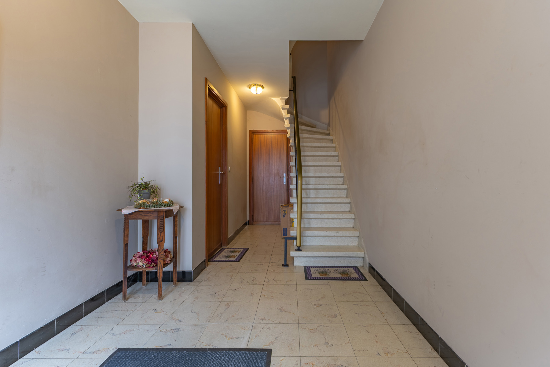 Goed gelegen appartement met garage - foto 2