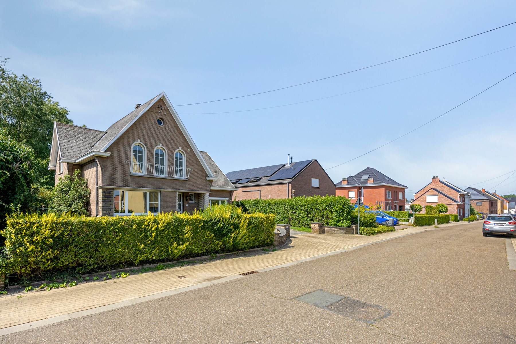 Characterful house with terrace and large garden. - photo 2