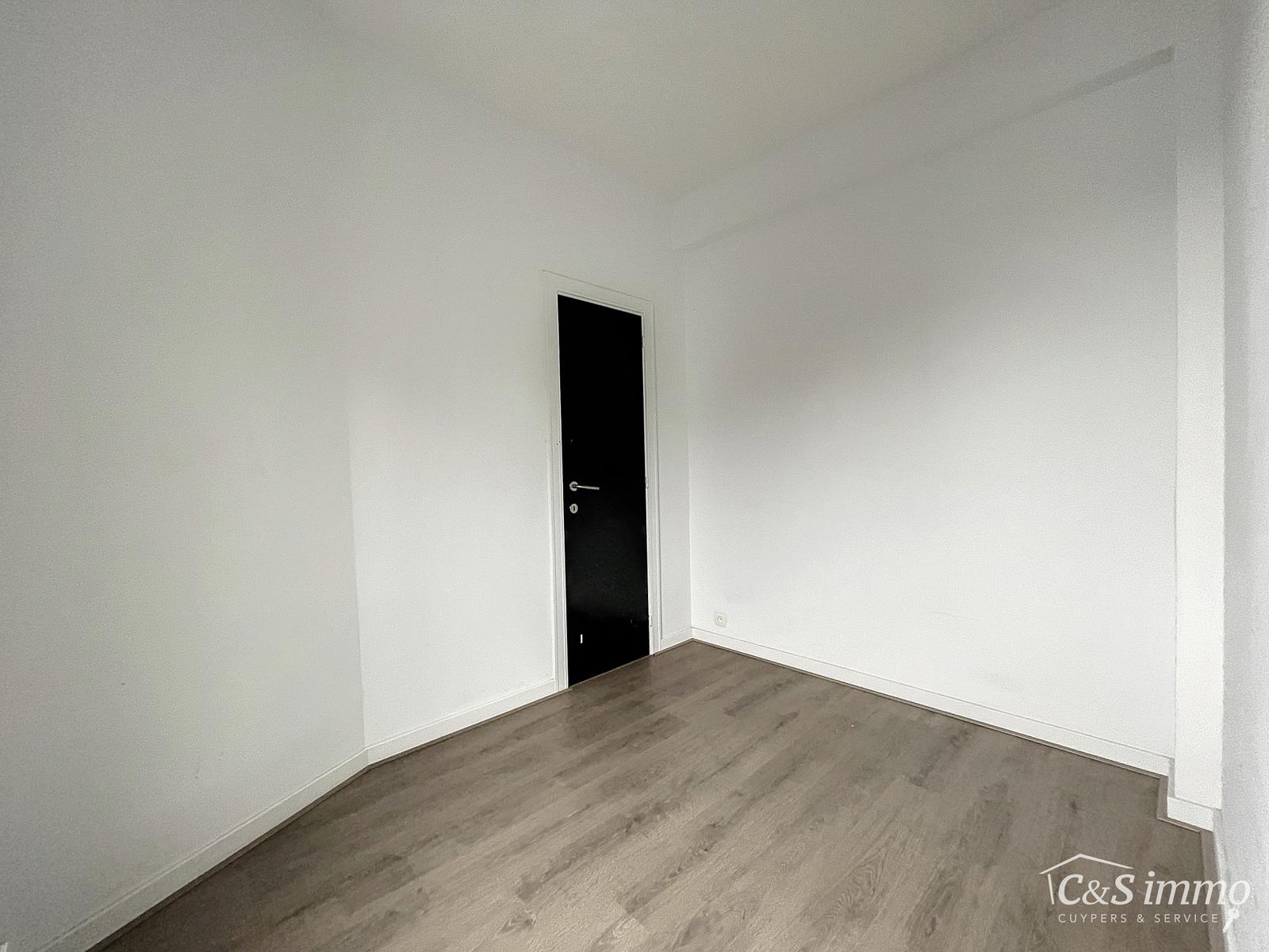 Apartment for sale in Antwerp with 2 bedrooms - photo 4