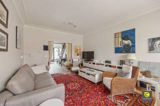 Gezinswoning met tuin, terras en garage op centrale locatie in BerchemIn de rustige en goed bereikbare Karmelietenstraat ontdek je deze verzorgde...