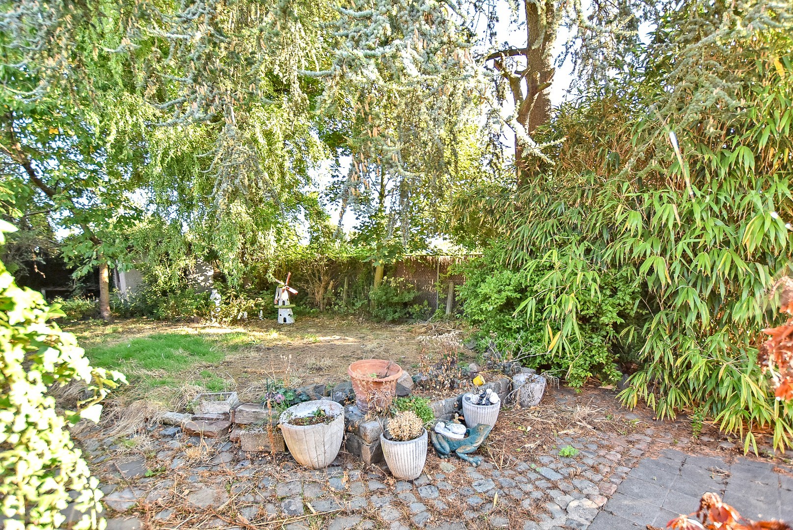 Te renoveren woning op een perceel van 392m² te Houthulst! - foto 5