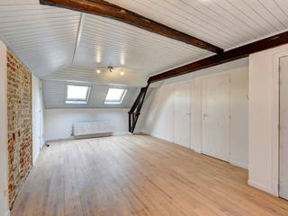 [[ DIT PAND NEEMT DEEL AAN DE ERA OPEN HUIZEN DAG OP 6/12 VAN 11:00 TOT 12:00 ]]Ontdek de charme van dit volledig gerenoveerde appartement (57 m²) in...