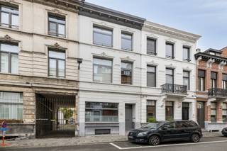 Bienvenue dans ce charmant hôtel particulier d'Anvers, qui allie avec goût l'artisanat classique et le confort moderne. Dès la première impression,...