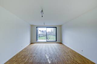 Dit prachtige nieuwbouwappartement is gelegen in het centrum van Grobbendonk, op wandelafstand van winkels, openbaar vervoer en alle...