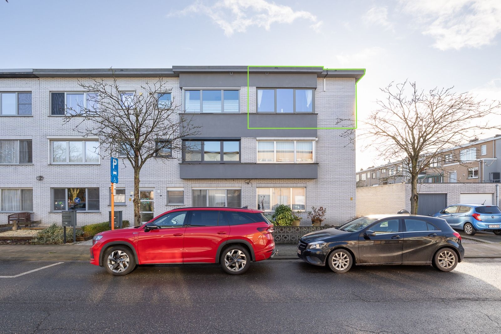 Ruim appartement met 2 slaapkamers en een garage in Stabroek! - foto 1