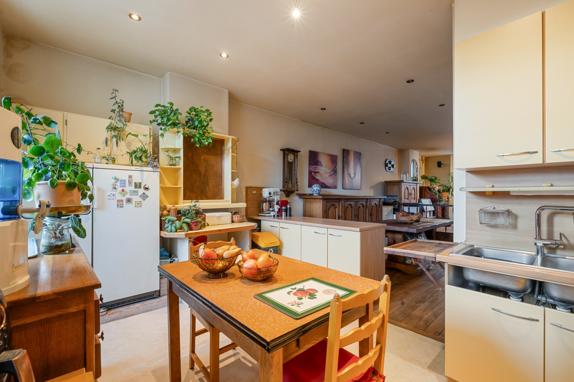 Te renoveren woning aan gezellig Kroonplein - foto 5