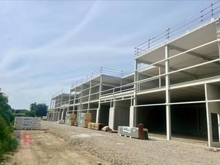 Nieuwbouw showroom met een oppervlakte van 243 m² op de nieuwe bedrijvenzone "STADSBEEMD", bestaande uit 58 duurzame KMO-units van 100 m² tot 425...