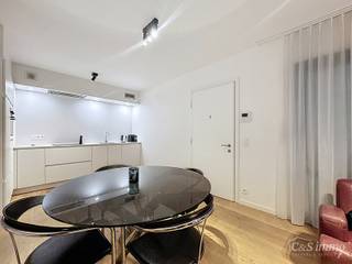 Dit stijlvol afgewerkt studioappartement op de eerste verdieping combineert comfort, licht en een topligging op een boogscheut van het MAS en...