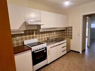 Apartment on the 2nd floor with spacious living room with parquet floor and open kitchen equipped with sink, vitroceramic hob, extractor hood,...