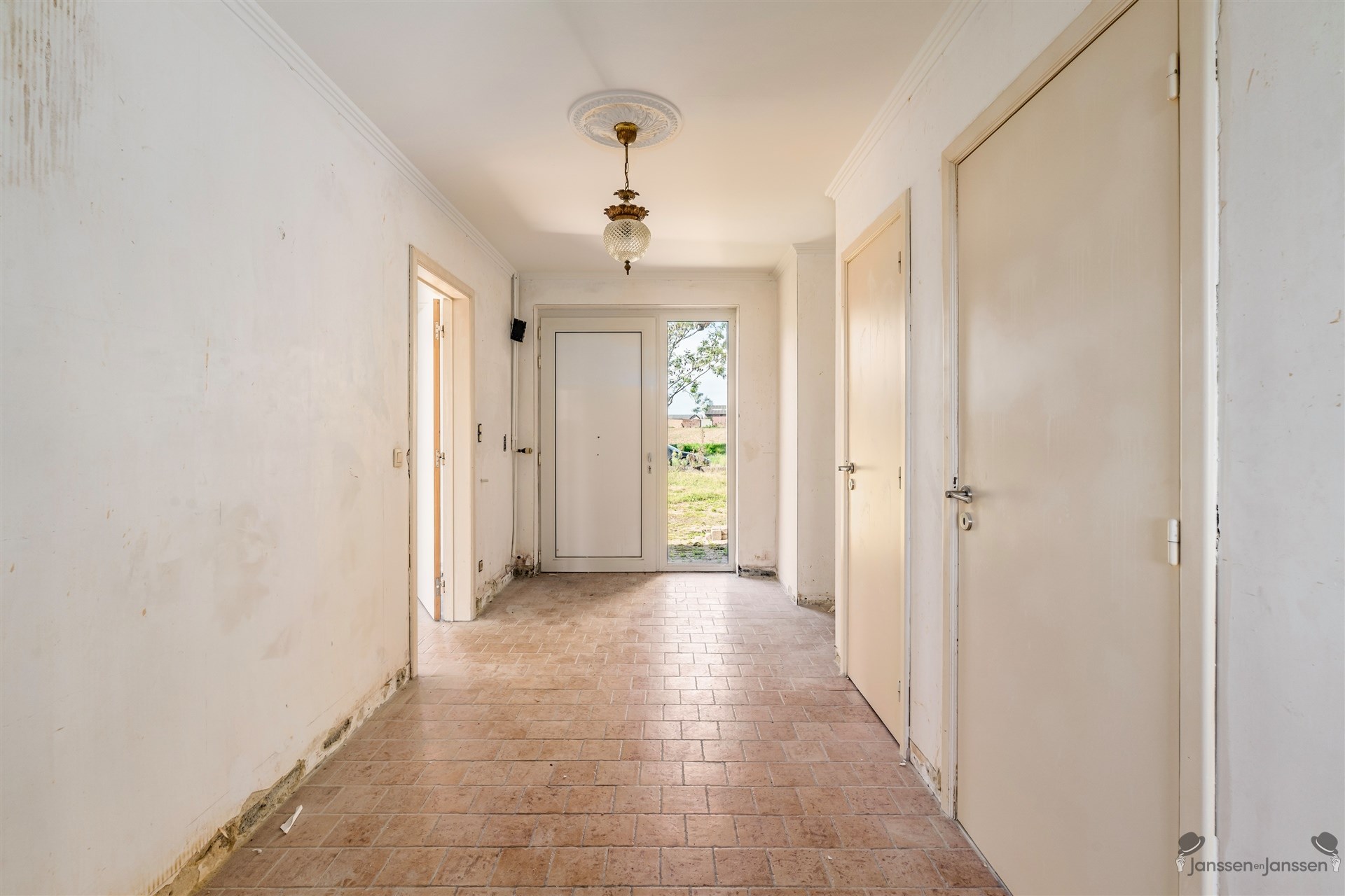 Karaktervolle woning met dubbele garage - foto 3