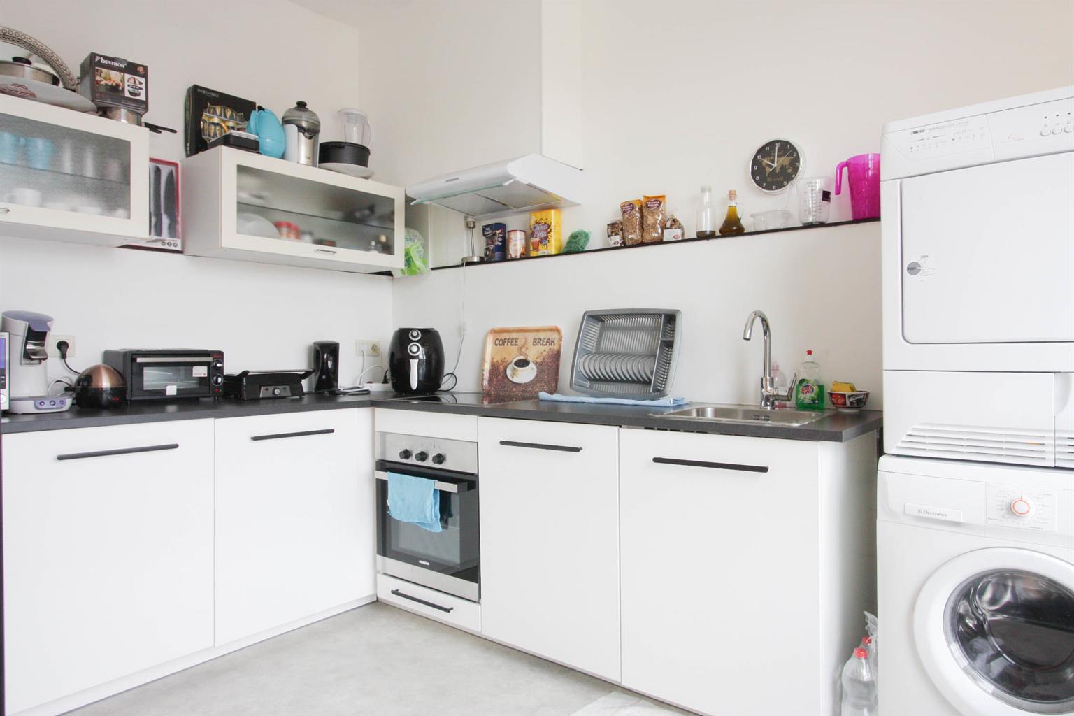 Appartement à louer à Anvers avec 2 chambres - photo 4
