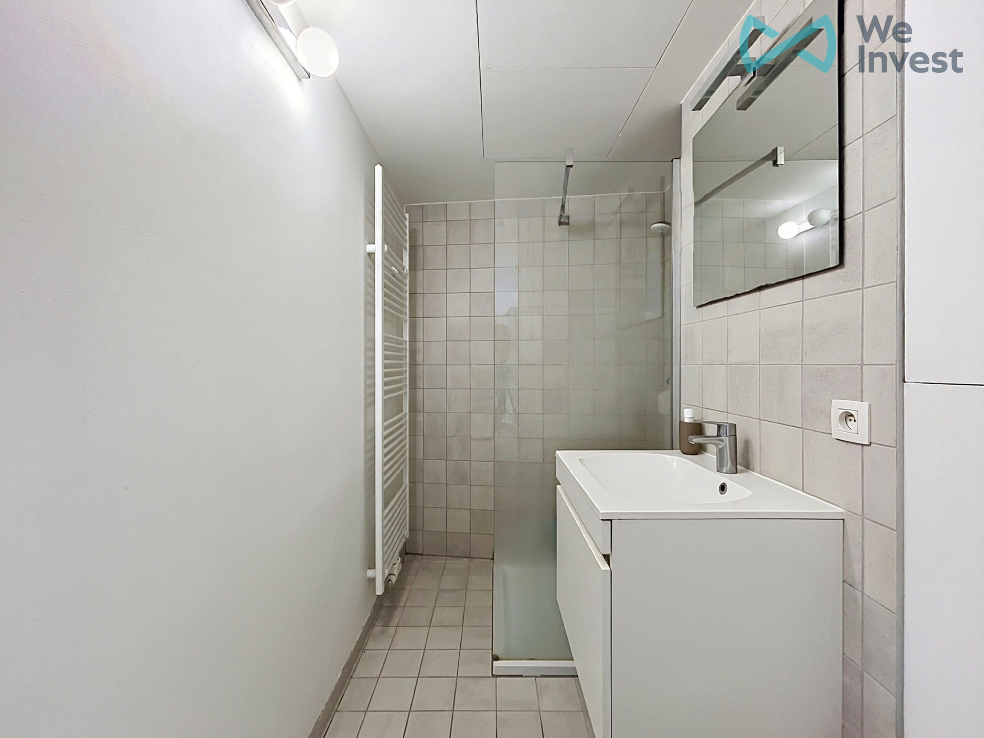 Studio in het centrum van Brussel , snel te bezichtigen! - foto 3