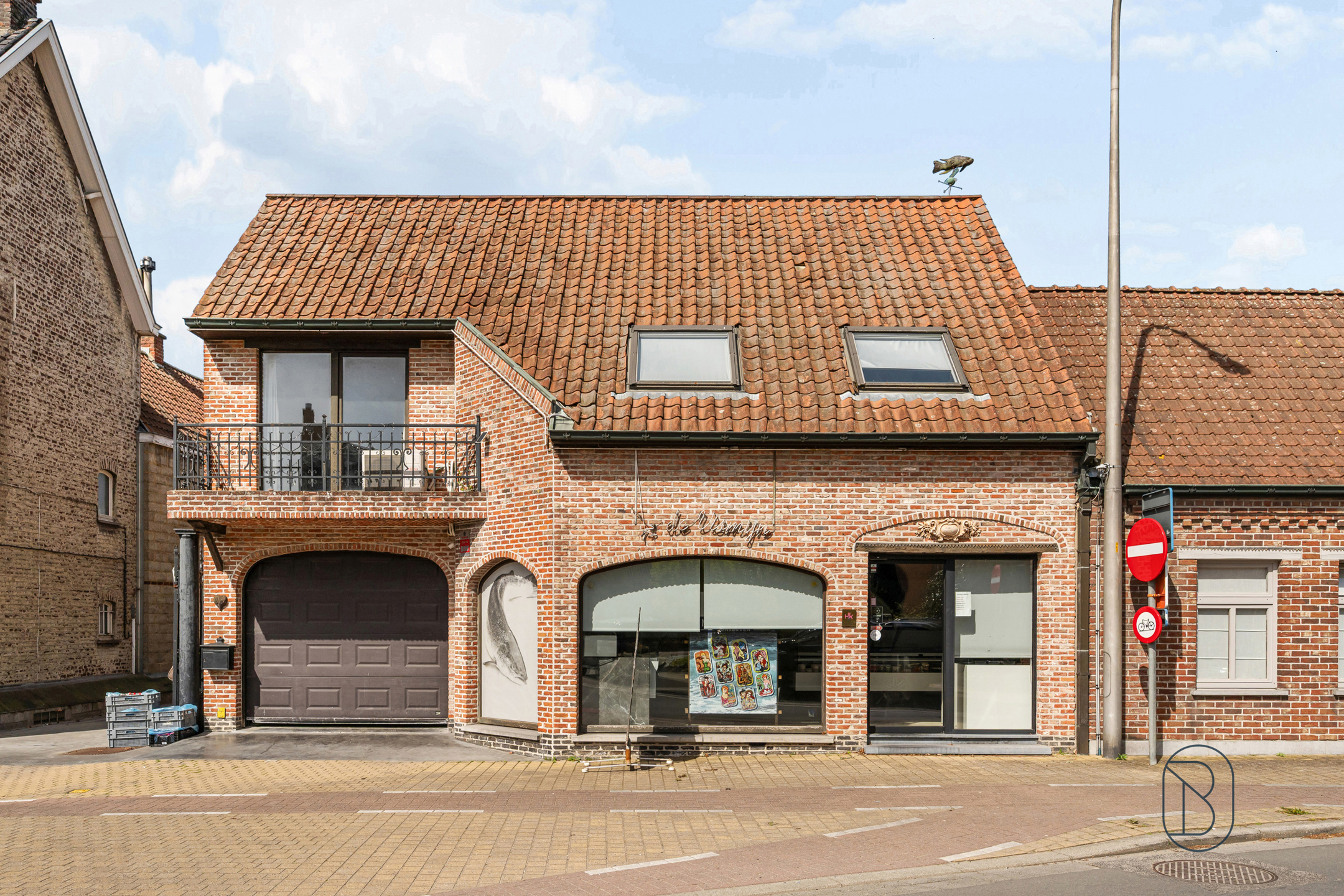 Overname viswinkel met woonst in centrum Berchem - foto 1