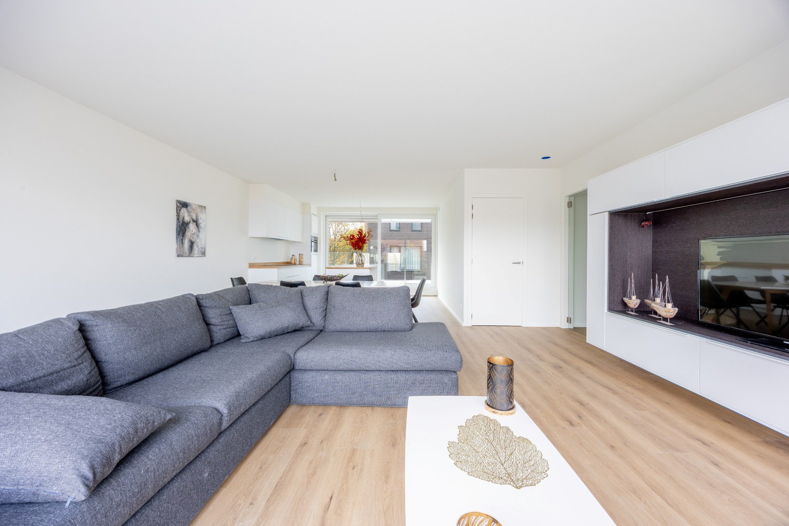 Lichtrijk doorloopappartement met 2 slaapkamers in nieuwbouwproject aan de Spuikom - foto 4