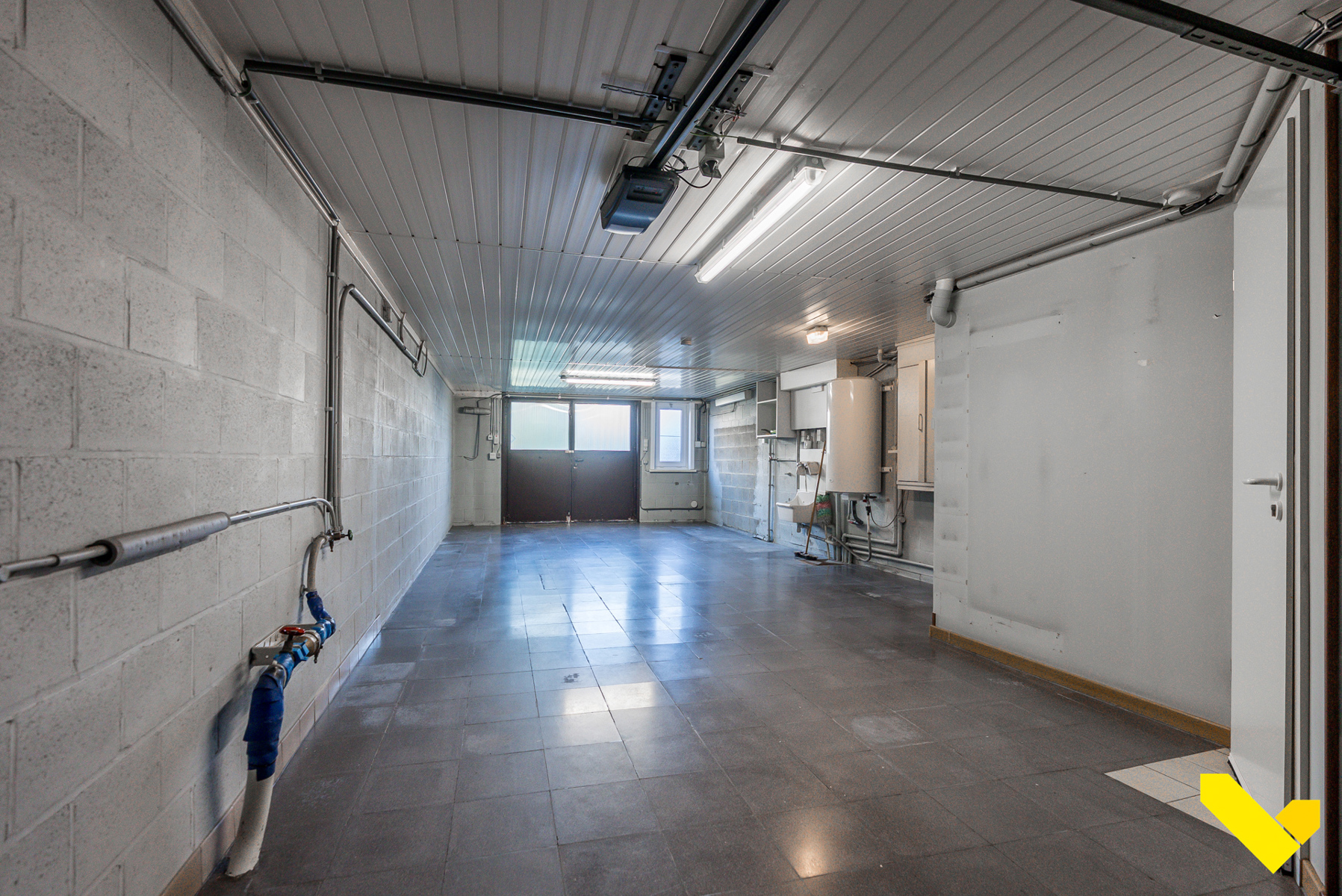 Woning met ruime tuin en tal van mogelijkheden - foto 4