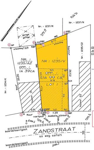Op zoek naar een gunstig gelegen perceel bouwgrond in het hart van Balen? Deze bouwgrond voor gesloten bebouwing is een mooie opportuniteit voor...