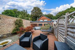 Contact : 0494/16.88.21 - We Invest et Cédric ont le plaisir de vous présenter cette spacieuse maison de maître bénéficiant notamment d'une...