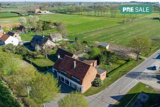 In a rural location, this detached property “De Koffiekan” with 2 outbuildings (73m² & 33m²) is for sale, which, in addition to a plot of...