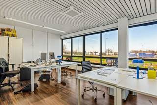Commercial for rent in Temse