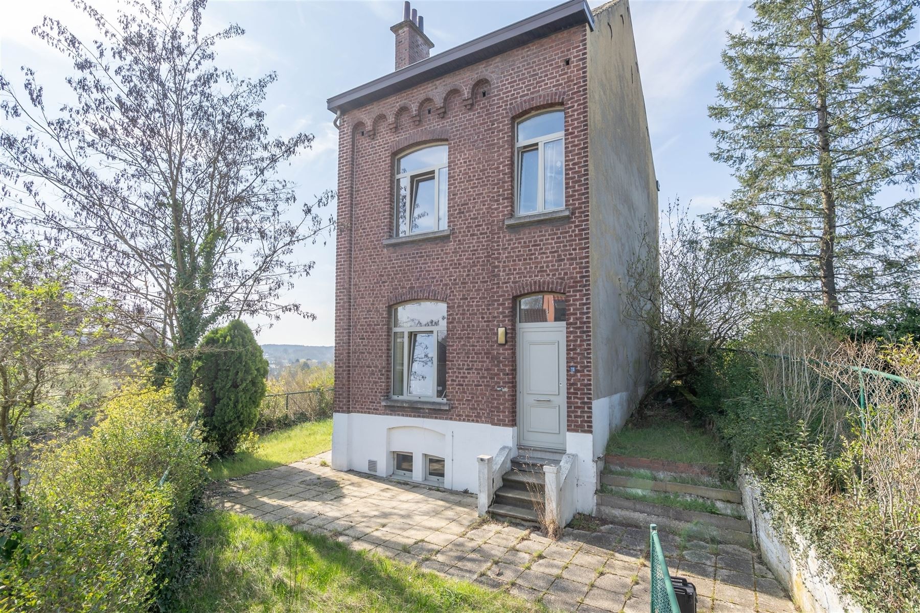 Te renoveren woning met prachtig uitzicht - foto 4