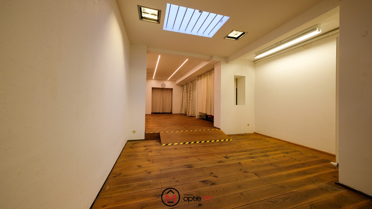 Winkelpand te koop in het centrum van Bilzen-Hoeselt – Commerciële toplocatie met uitbreidingspotentieel - foto 4