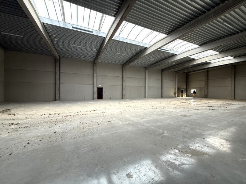 Nieuwbouw KMO-unit 715 m² op topligging in Evergem - photo 5