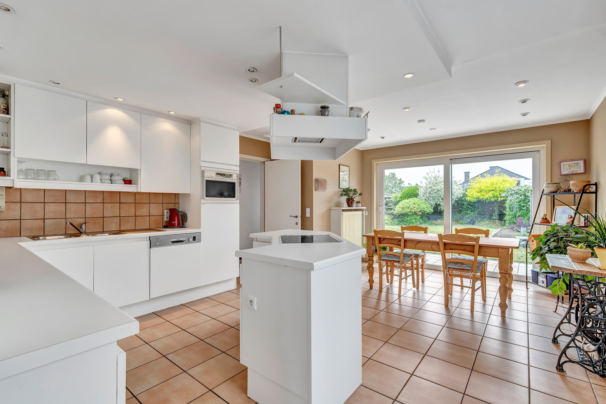 Ruime instapklare woning in Machelen aan de Leie - foto 5