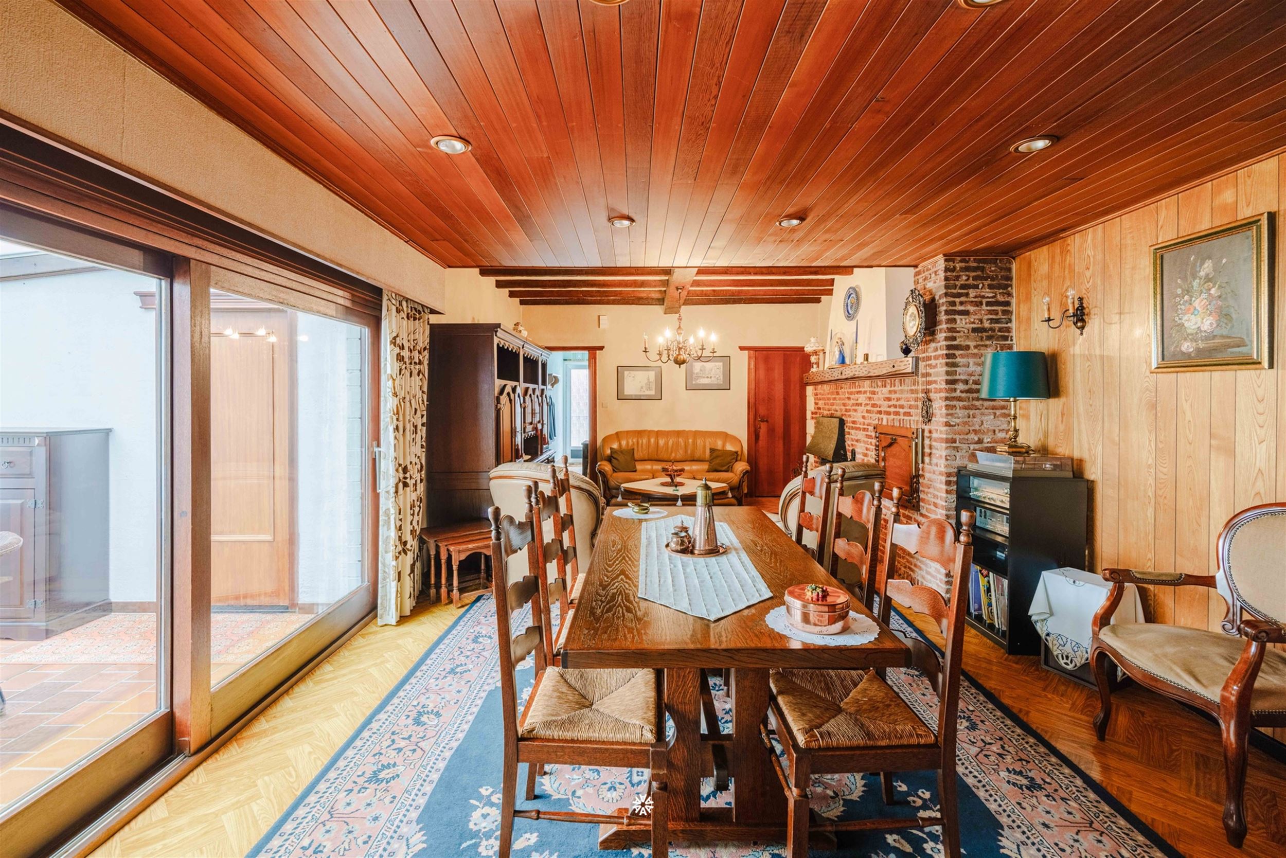 Charmante renovatiewoning met garage en tuin te Kemzeke. - foto 5