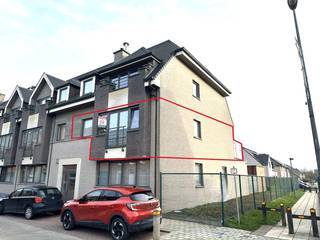Dit mooie energiezuinige appartement is gelegen op de 1e verdieping van Residentie Rembert in het hart van Veldegem, hier vind je alle...