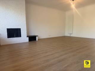 Te huur: Charmant appartement van 78m² in AartselaarWelkom in dit modern ingericht appartement van 78m² in het hart van Aartselaar. Dit comfortabele...