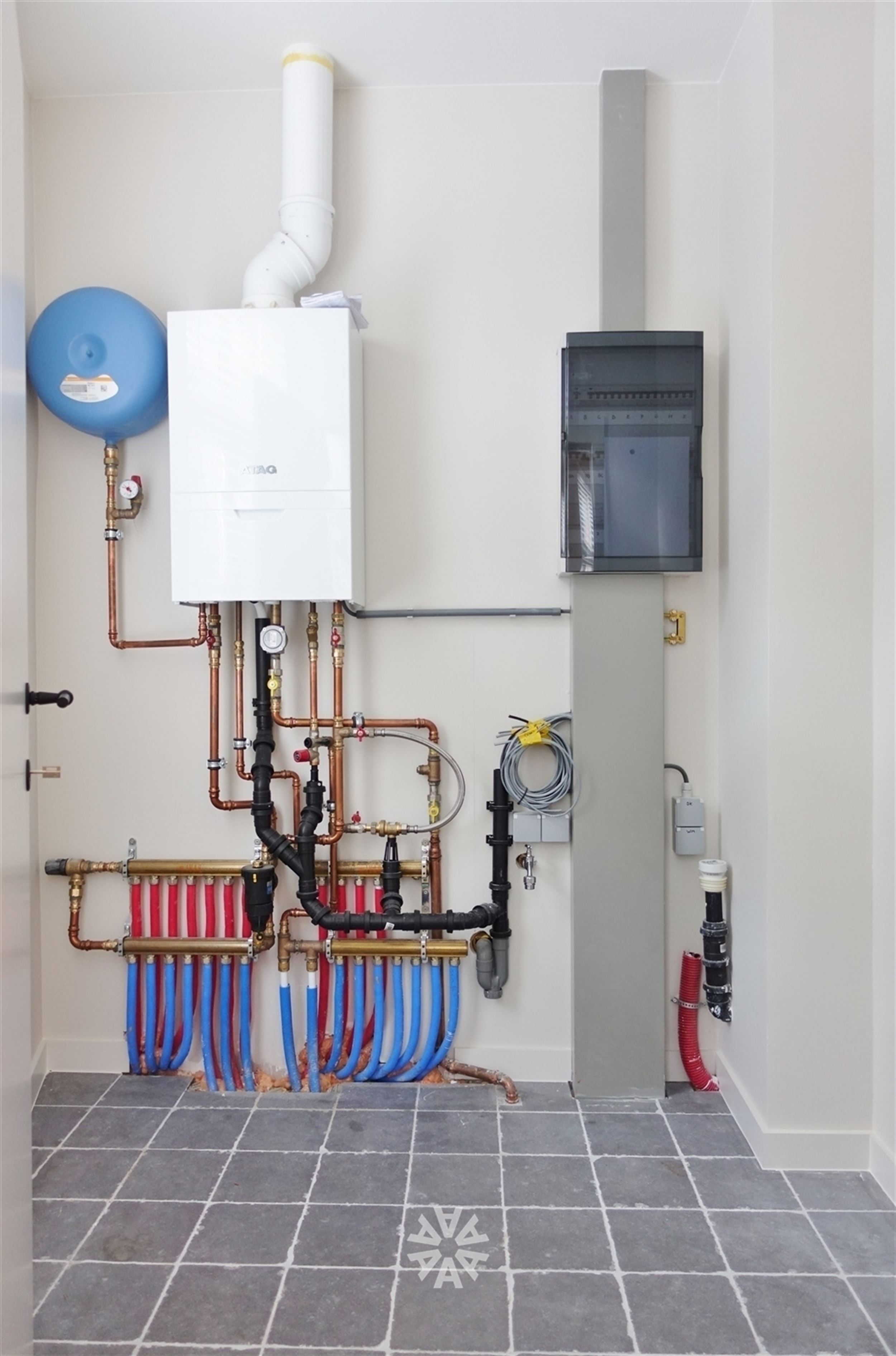 Nieuwbouw twee slaapkamer appartement te huur in centrum Gent - foto 5