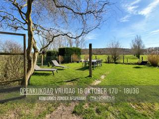 <p><span><strong><span>🏠 Ontdek je nieuwe thuis tijdens het weekend van de OPENKIJKDAGEN!<br />📅 Vrijdag 16 oktober⏰ 17u – 18u30<br />📌 Vrij toegankelijk – GEEN afspraak nodig<br />📞 Wil je eerder al een kijkje nemen? Bel ons op ☎️ 055 30 92 90</span></strong></span><br /><br />Charmante HALFOPEN BEBOUWING op een LANDELIJKE LOCATIE in Nederename, met een PRACHTIG OPEN ZICHT en een uitzonderlijke ligging GRENZEND AAN NATUURGEBIED BOS T’ENAME. De woning kan verder worden afgewerkt naar EIGEN SMAAK en beschikt reeds over VERNIEUWDE RAMEN en een VERNIEUWDE ELEKTRISCHE INSTALLATIE. De indeling omvat een lichtrijke woonkamer, keuken, veranda, badkamer, berging, 3 slaapkamers en een zolder met EXTRA MOGELIJKHEDEN. Buiten geniet u volop van de ZUIDOOSTGERICHTE TUIN, het WEIDSE UITZICHT OP HET GROEN en de rust van Bos t’Ename. Verder zijn er een terras, carport en aparte garage. Ondanks deze GROENE EN RUSTIGE LIGGING bevinden winkels, scholen, horeca en openbaar vervoer zich op WANDELAFSTAND en is er een VLOTTE VERBINDING met Oudenaarde.<br /><br />EPC: 644kWh/m², G-score en P-score D, Renovatieverplichting van toepassing</p>