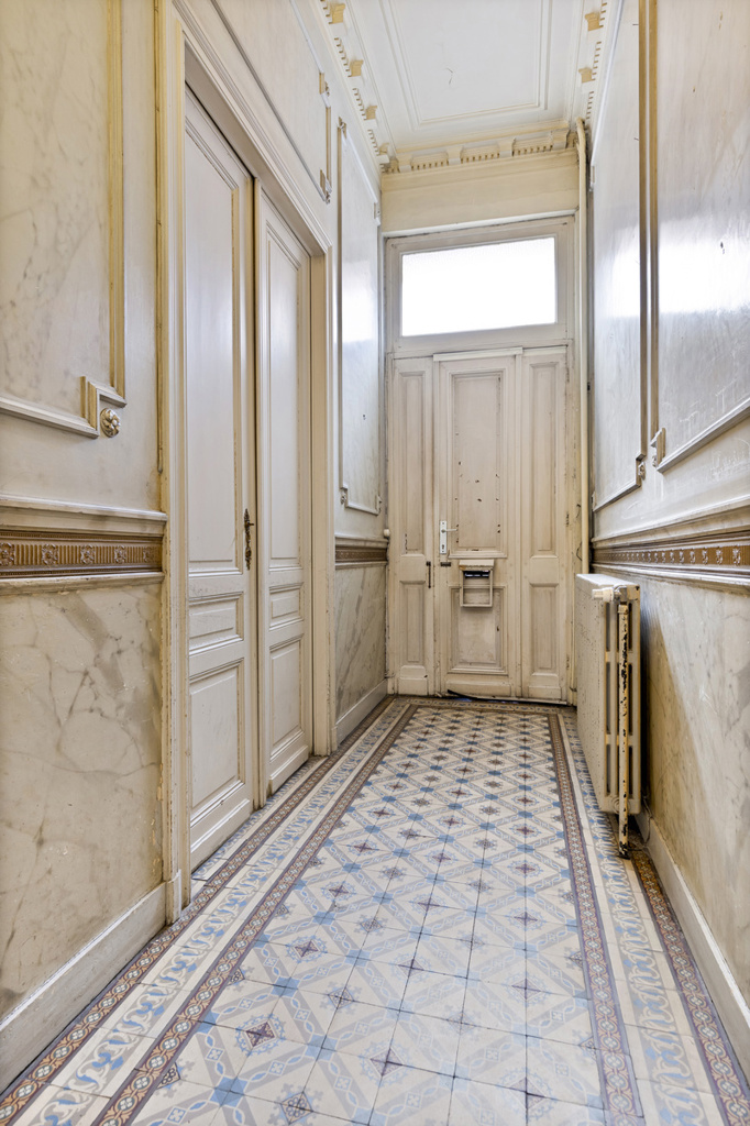 Te renoveren herenhuis met tuin nabij Sint-Guidoplein - foto 4