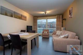 Op zoek naar een knus en goed onderhouden appartement aan de Belgische kust? Dit charmante 1-slaapkamerappartement in Koksijde biedt beperkt...