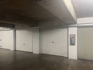 Ruime ondergrondse garagebox te koop aan Sporthalplein 63.