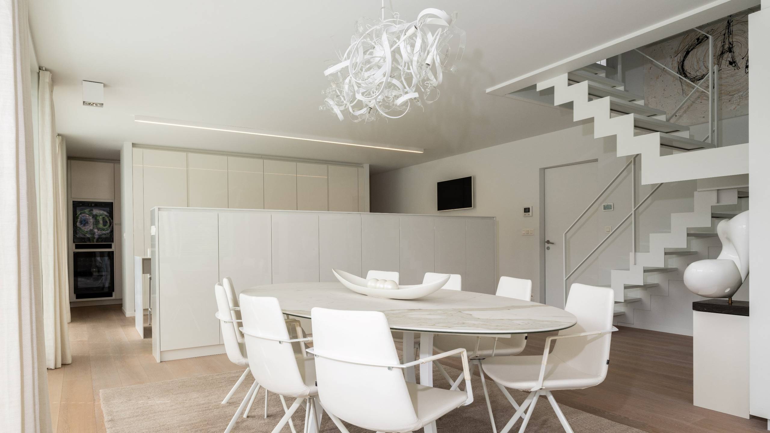 Local commercial avec appartement sur 785m² de terrain - photo 5