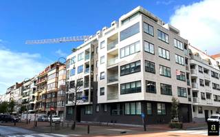 Mooi ongemeubeld 1 slaapkamer appartement vlakbij het Rubensplein.<br />Inkom met ruime leefruimte en open keuken uitgevend op het balkon, aparte berging, 1 toilet en 1 slaapkamer met aansluitende badkamer.<br />[EPC: 101 kWh / m² jaar - UC: 2816802 ].