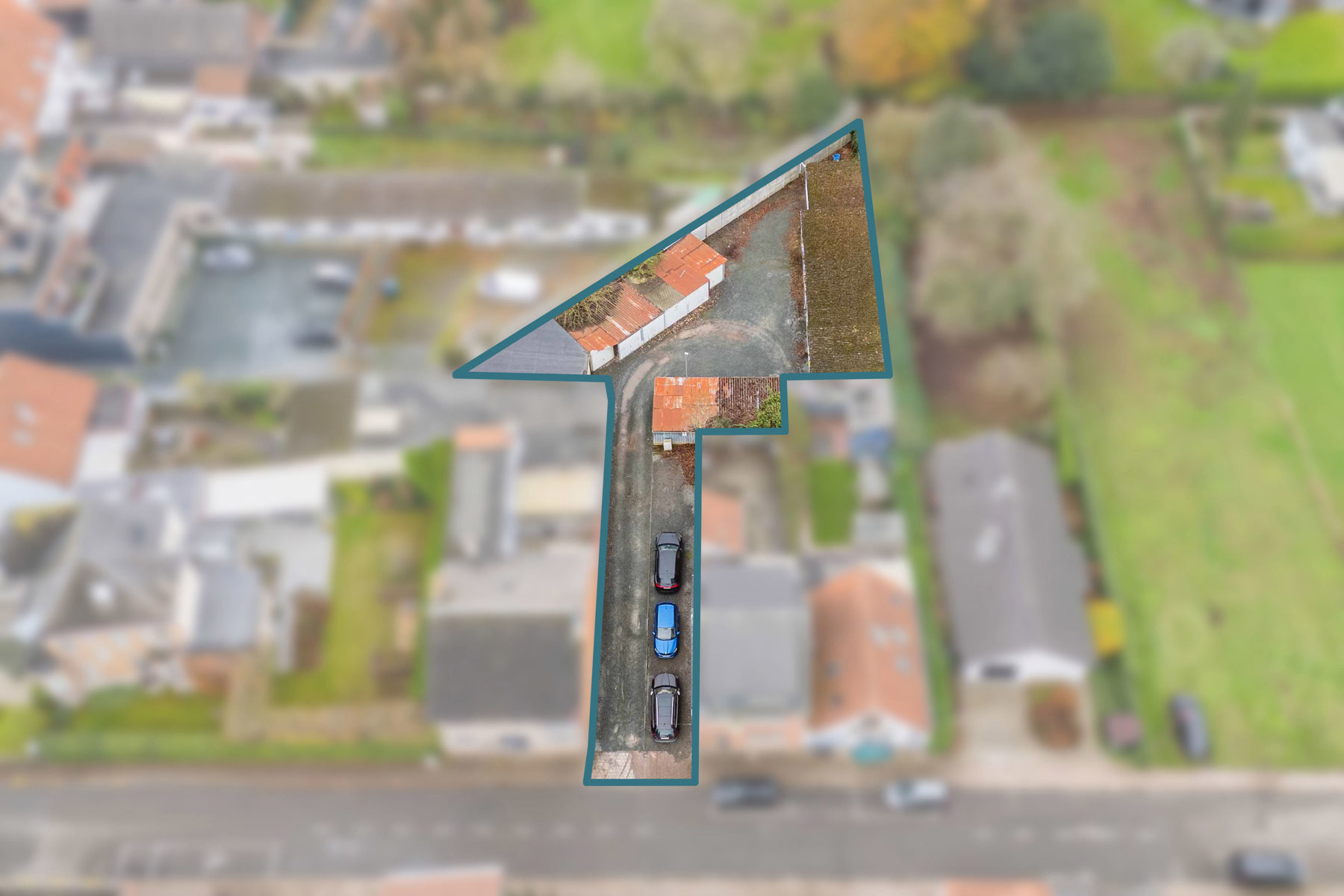 Investeringsopportuniteit – (bouw)grond met garageboxen in centrum Ternat - foto 1