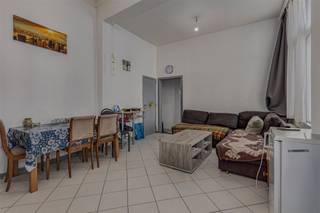 This characterful corner building is located in the lively Oranjestraat, near Park Spoor Noord. The location is particularly popular with...