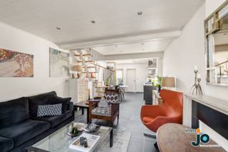 Bent u op zoek naar een gezellige, instapklare woning op een toplocatie? In het bruisende hart van Oudenburg bieden wij deze charmante...