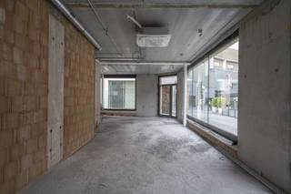 Overweegt u om uw onderneming te vestigen op een locatie met goede zichtbaarheid? Dan is deze locatie in het centrum van Kortrijk een...