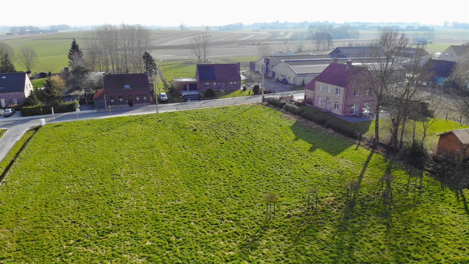 1342 m² zonovergoten bouwgrond met landelijk zicht - foto 4